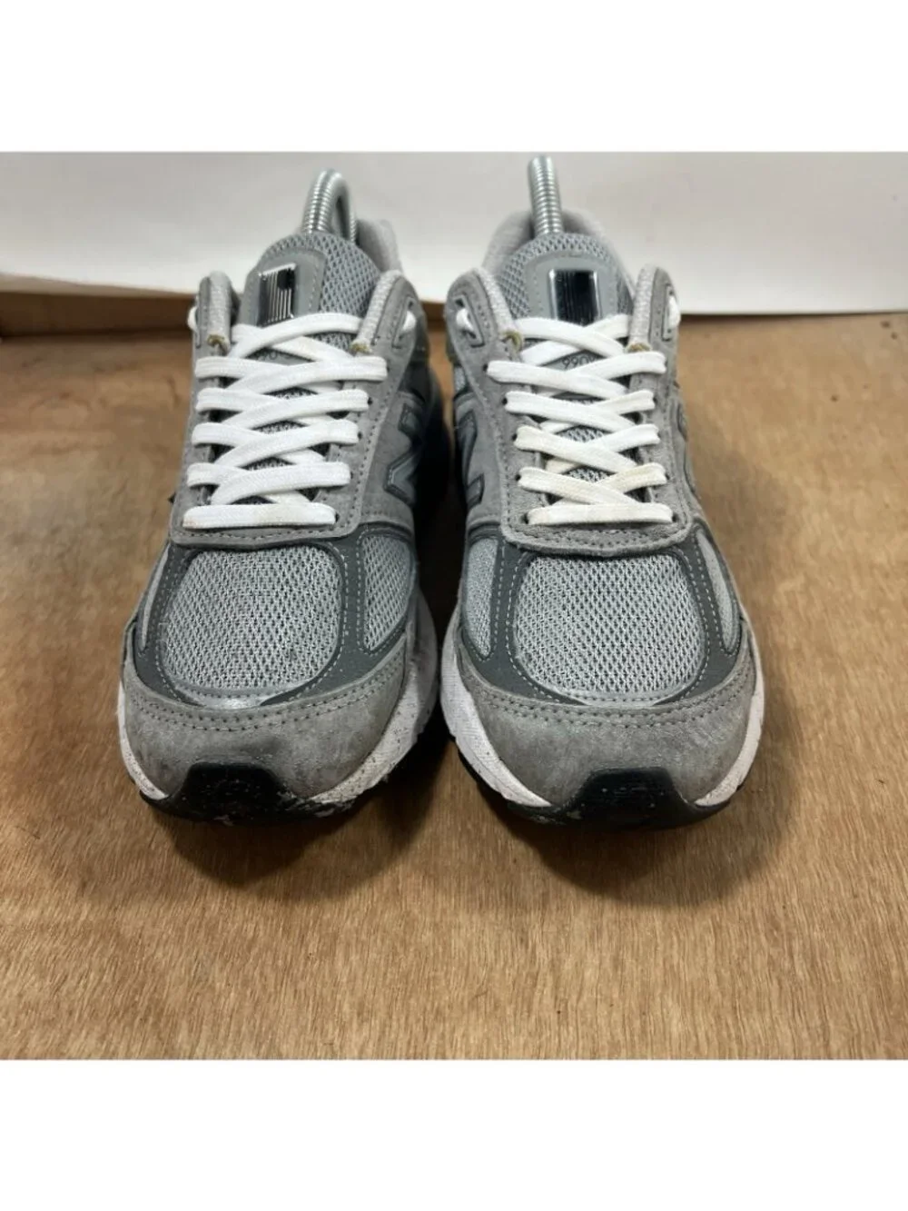 New Balance 990v5 Made In USA Women's Size 7 Running Shoes Gray